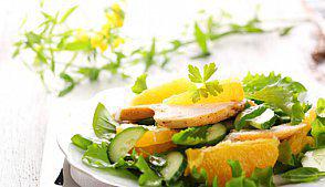 фото рецепта: Салат с куриным филе и апельсинами