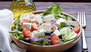 фото рецепта: Популярнейший греческий салат