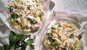 фото рецепта: Салат из огурцов и мяты