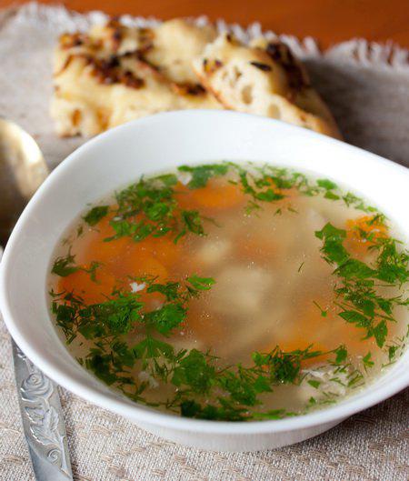 фото рецепта: Легкий куриный суп с вермишелью