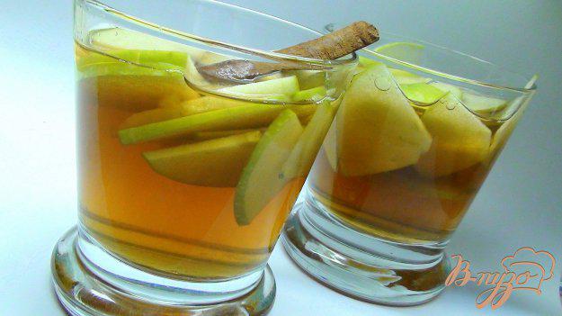 фото рецепта: Яблочный сок с пряностями «До 18-ти и старше!»