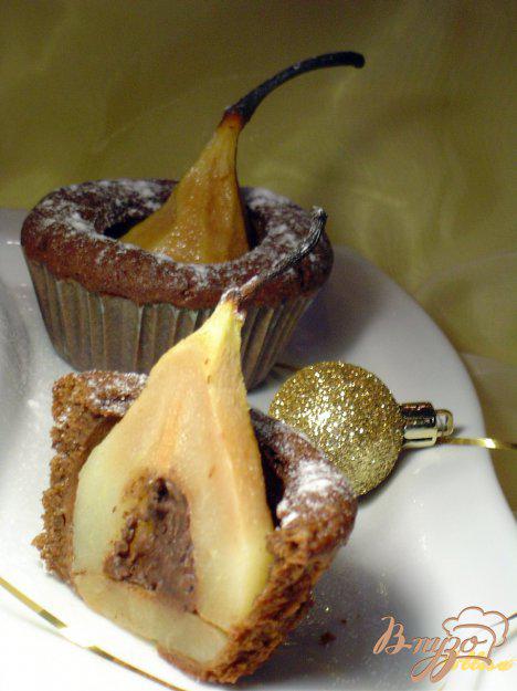 фото рецепта: Маффины с грушей и шоколадом.