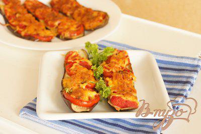 фото рецепта: Баклажаны, запеченные с помидорами и сыром