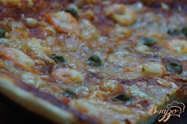фото рецепта: Пицца с креветками и каперсами