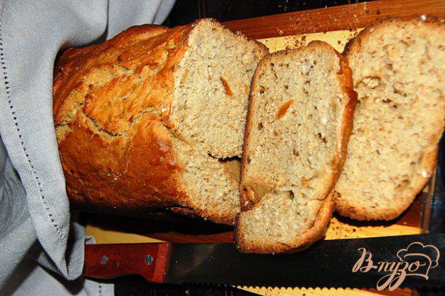 фото рецепта: Хлеб с сухофруктами и  хлопьями