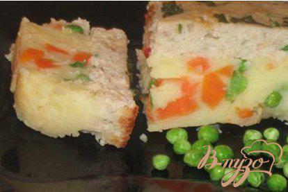 фото рецепта: Картофельно-овощная запеканка с рыбным суфле