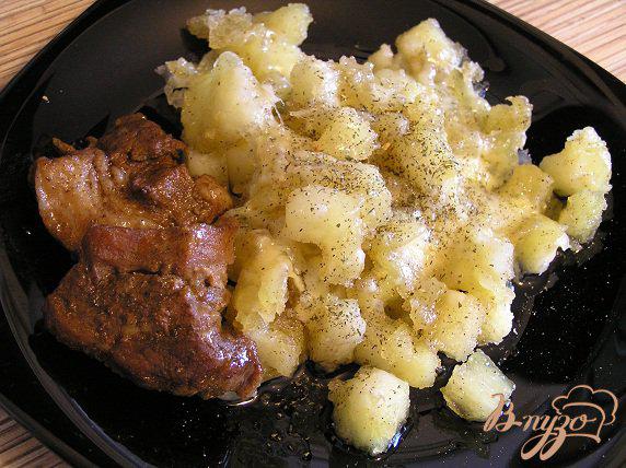 фото рецепта: Жареный картофель с расплавленным сыром