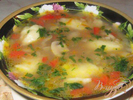 фото рецепта: Гречневый суп с грибами и картофельными клецками
