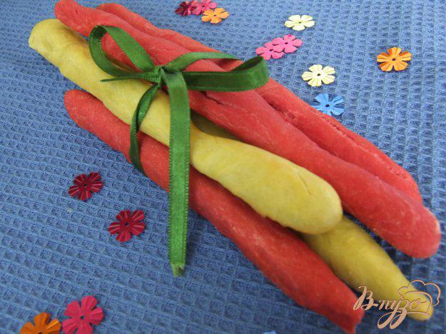 фото рецепта: Цветные хлебные палочки (грисини)