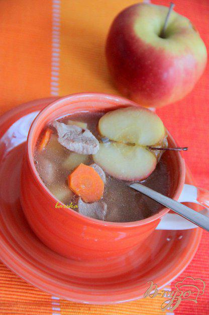 фото рецепта: Суп из свинины с яблоком