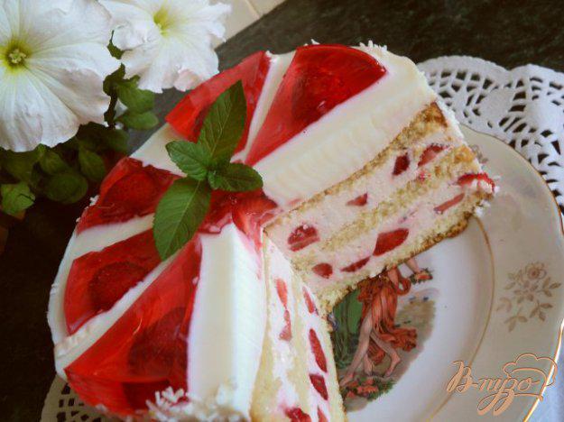 фото рецепта: Торт «Красное и белое»