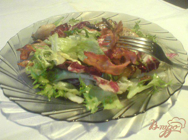 фото рецепта: Тёплый салат с курицей и грибами