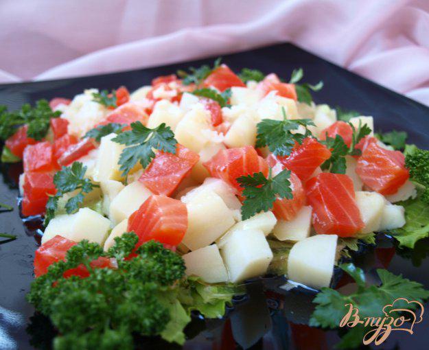 фото рецепта: Салат с сёмгой и картофелем