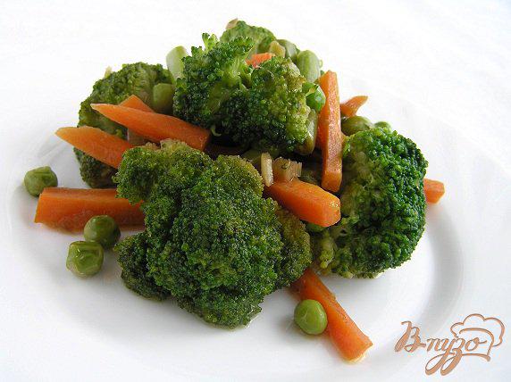 фото рецепта: Зеленое рагу с имбирем и морковью