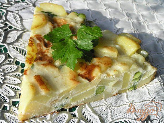 фото рецепта: Тортилья с луком, чесноком и зеленым горошком