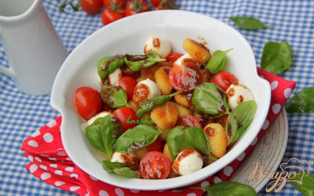 фото рецепта: Салат Gnocchi - «Caprese»