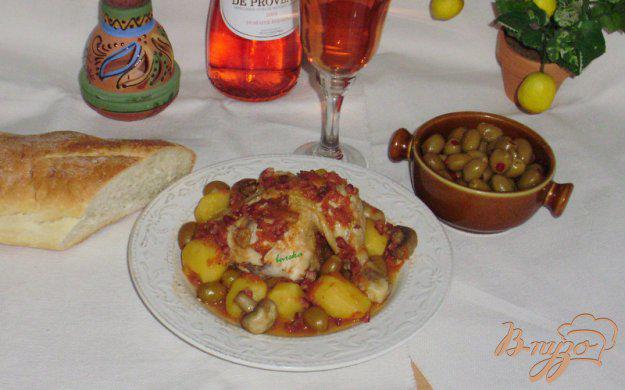 фото рецепта: Курица с оливками по-корсикански «Poulet aux olives»
