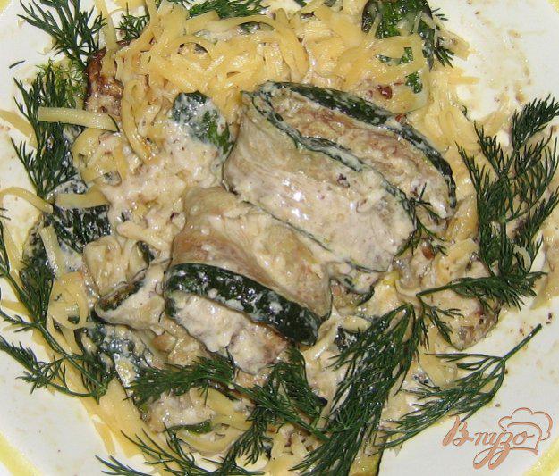 фото рецепта: Цуккини (кабачки) с сыром и грецкими орехами