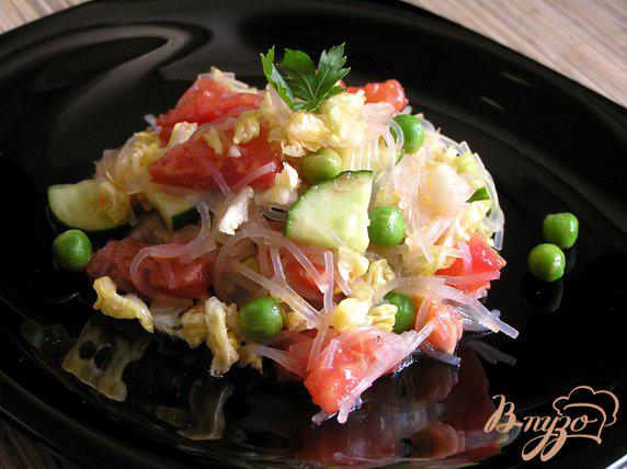 фото рецепта: Овощной салат с фунчозой