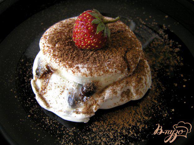 фото рецепта: Десерт «Облака» с шоколадными каплями