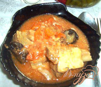 фото рецепта: Телячьи ребрышки с соусом и черносливом