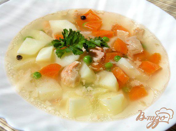фото рецепта: Овощной суп с лососем