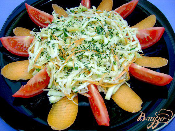 фото рецепта: Овощной салат со свежим кабачком