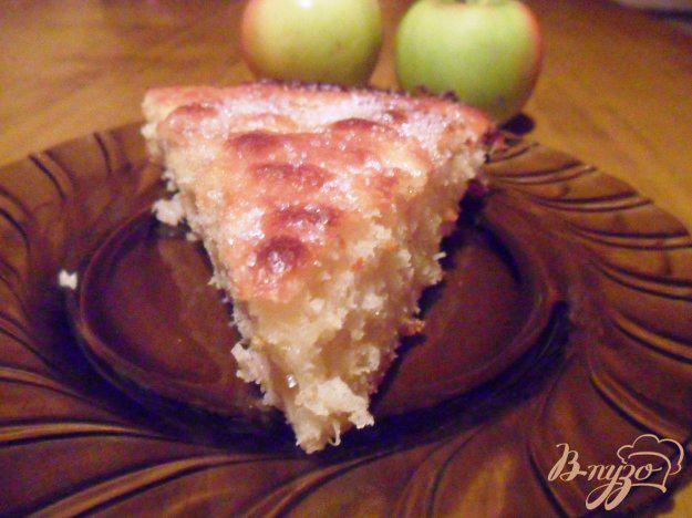 фото рецепта: Яблочно-кокосовый пирог