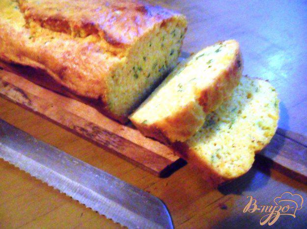 фото рецепта: Тыквенный хлеб с зелёным луком и сыром