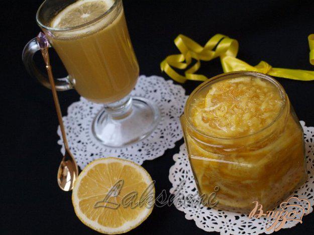 фото рецепта: Лимон с имбирём и мёдом