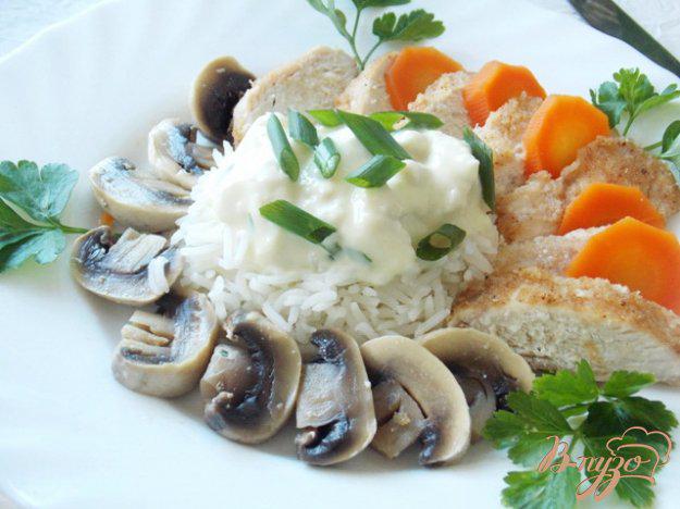 фото рецепта: Куриная грудка с рисом и грибами « Рыцарский замок»