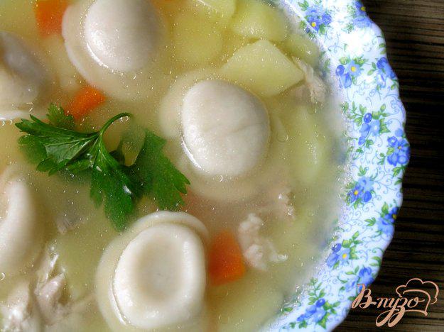 фото рецепта: Куриный суп с пельменями