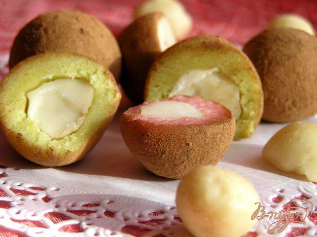 фото рецепта: Конфеты из марципана с орехом макадамия