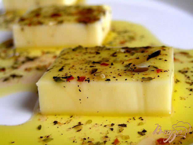 фото рецепта: Маринованный сыр