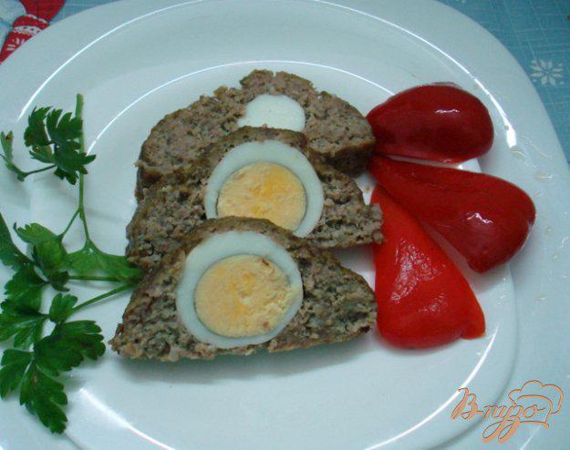 фото рецепта: Рулет мясной с яйцами