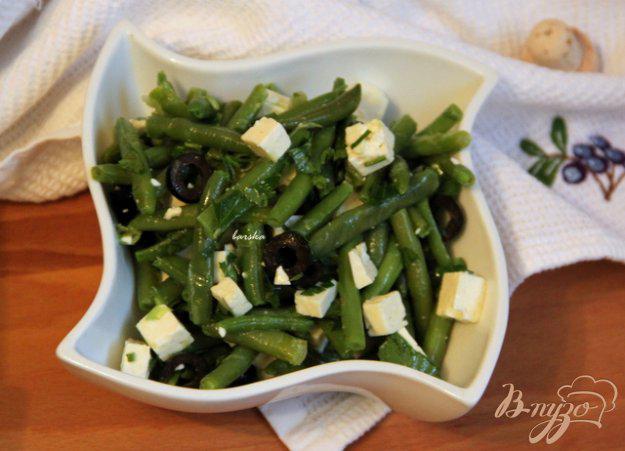 фото рецепта: Салат из спаржевой фасоли, брынзы и маслин