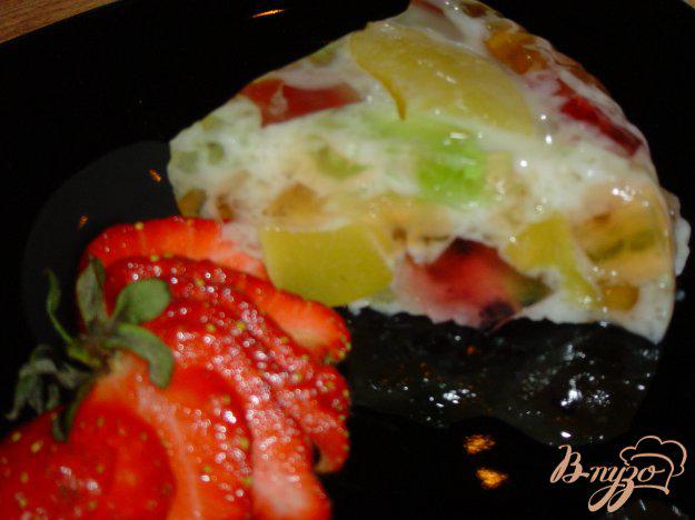 фото рецепта: Желейно-персиковый тортик