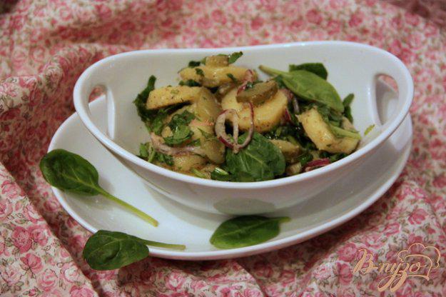 фото рецепта: Картофельный салат со шпинатом