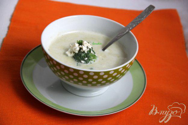 фото рецепта: Брокколи крем-суп с творожной горгонзолой