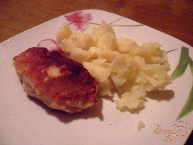 фото рецепта: Молочные куриные зразы с моцареллой и вялеными томатами