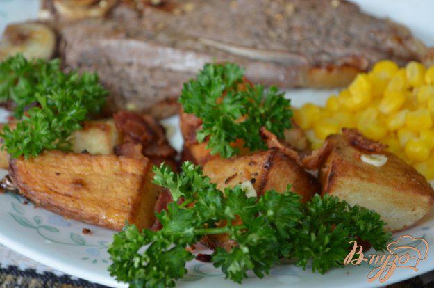 фото рецепта: Хрустящий картофель с беконом и петрушкой