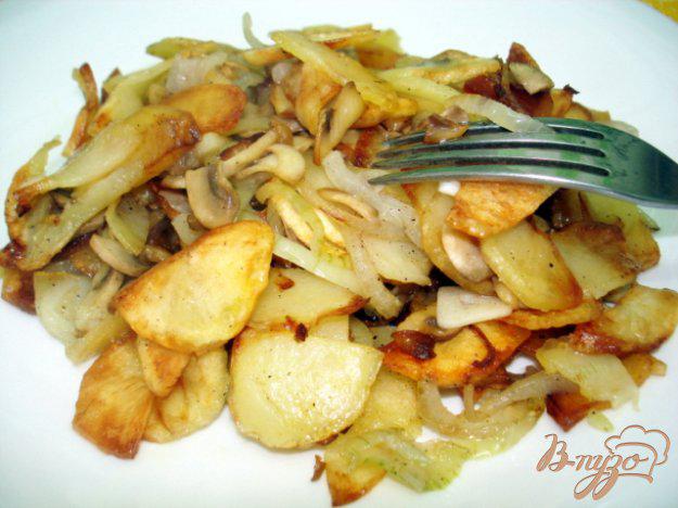 фото рецепта: Картошка жареная с грибами