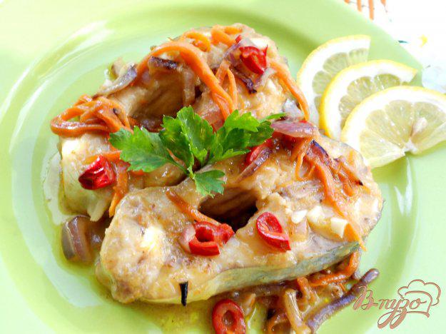 фото рецепта: Пангасиус тушеный на сковороде с овощами