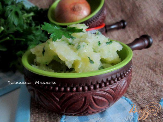 фото рецепта: Давленый картофель с луком и шпинатом