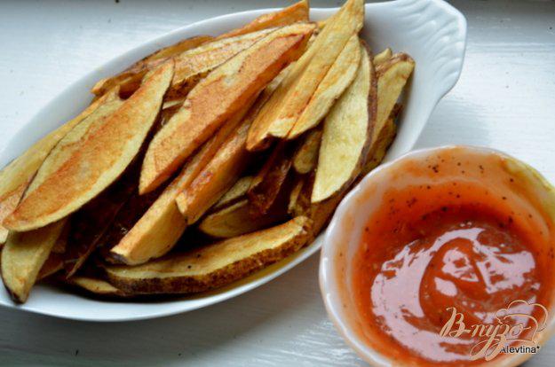 фото рецепта: Картофель фри с пряным кетчупом
