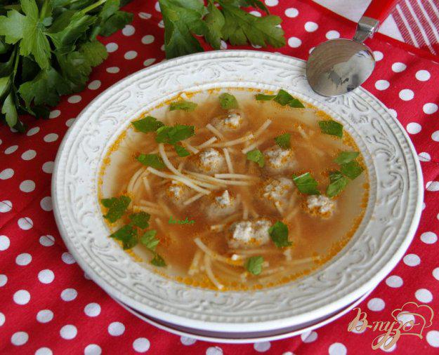 фото рецепта: Суп на овощном бульоне с фрикадельками и вермишелью