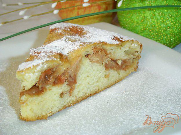 фото рецепта: Быстрый пирог с яблоками на кефире