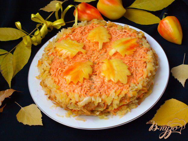 фото рецепта: Картофельный торт с морковно-сырной прослойкой