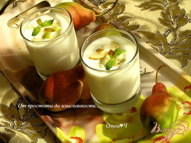фото рецепта: Домашний йогурт с грушей и мятным сиропом