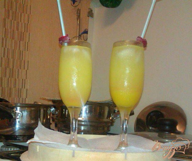 фото рецепта: Освежающий коктейль с лимонным ликером